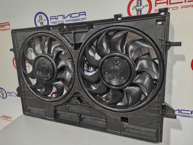 214816RR0A Nissan/Infiniti Диффузор радиатора охлаждения в сборе с мотором