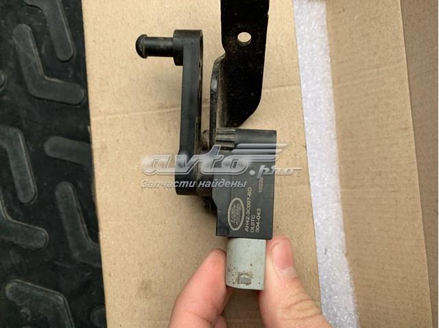 Купить RPLR023652 Resqparts Датчик положения кузова