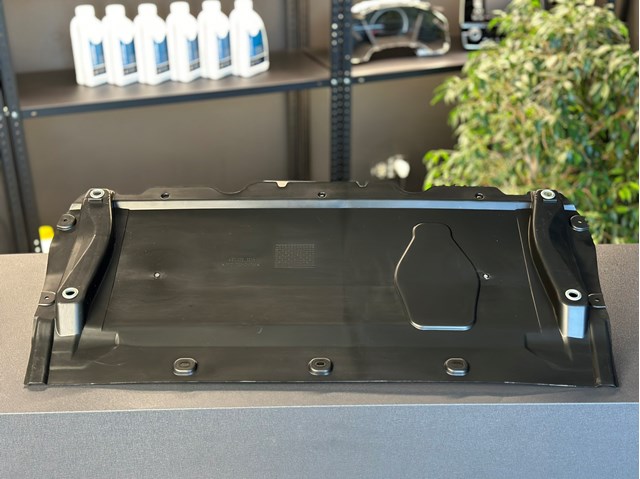 PAD60026A Signeda Защита двигателя передняя