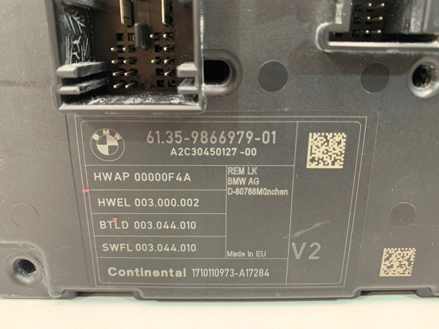  9866979 BMW