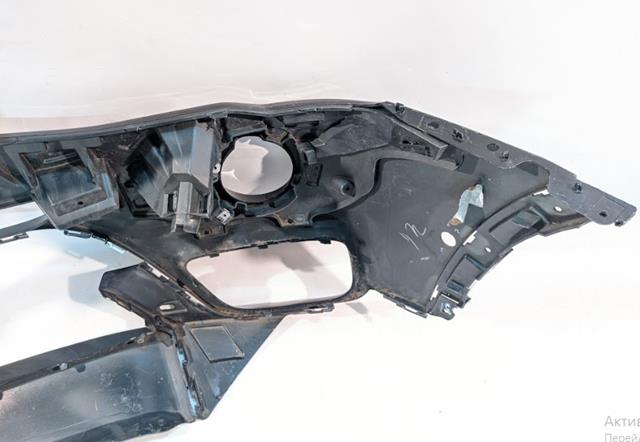 Передний бампер 51117389902 BMW