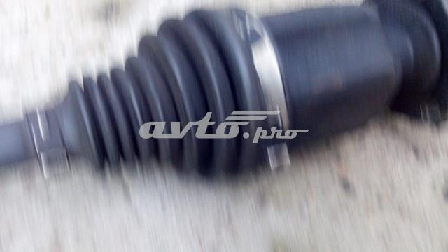 Правая полуось 13228199 General Motors