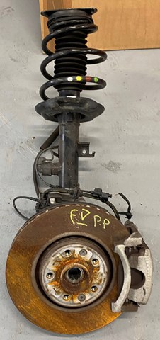 543025430R Renault (RVI) Стойка передняя