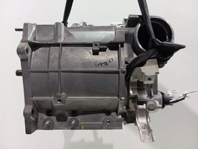Купить 5AQ604 Renault (RVI) Двигатель голый