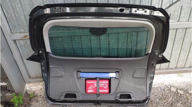 Задняя дверь на Opel Astra J Sports Tourer 35