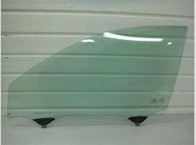  Vidro traseiro Toyota Corolla sedan (E15) (2006 - 2013) 