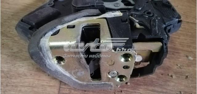 6906012350 Toyota fecho da porta traseira esquerda