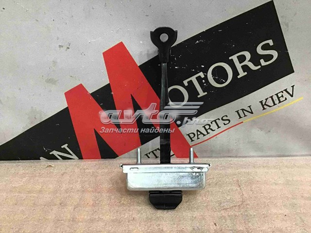 Купить LR061334 Land Rover Ограничитель задней двери