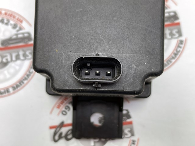 2059052809 Mercedes Преобразователь напряжения, универсальный