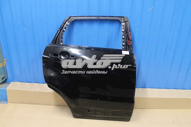 Дверь задняя правая LR028556 Land Rover