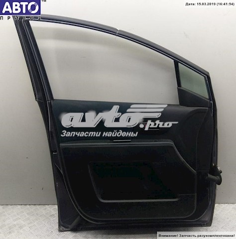 Передняя левая дверь Mazda C2Y55902XF цена, от 300.88 USD