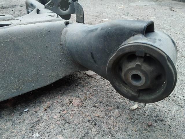 Подрамник задний 555017481R Renault (RVI)
