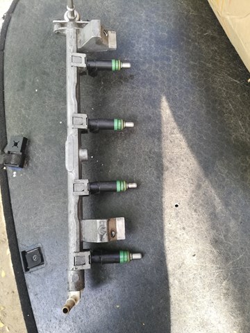 98MFBA9F593 Ford 