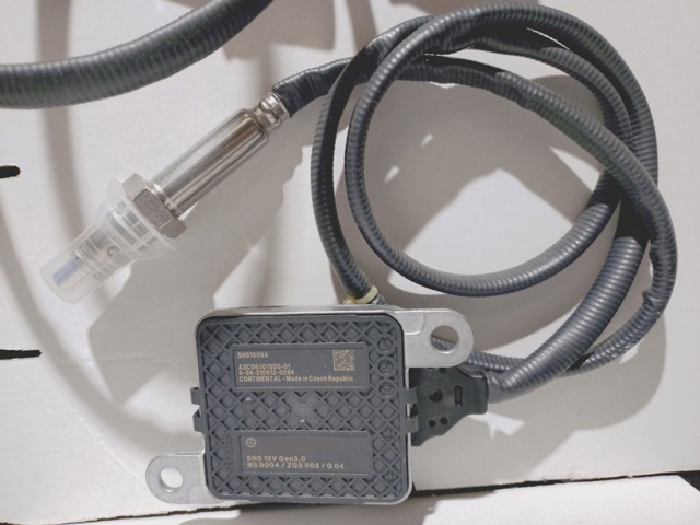 A0009052012 Mercedes 
