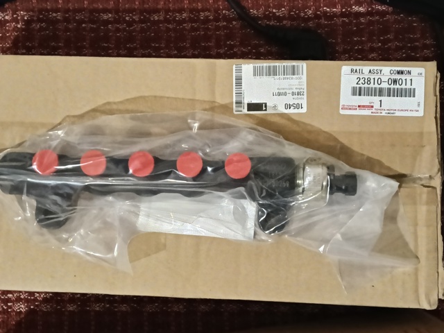 Рампа форсунок системы впрыска топлива Toyota 238100W011 цена, от 242.86 USD