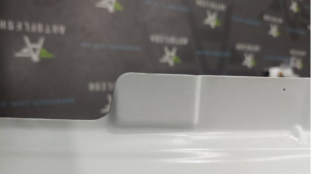 Pára-lama dianteiro esquerdo Volvo 31301261 preço, a partir de 569,55 USD