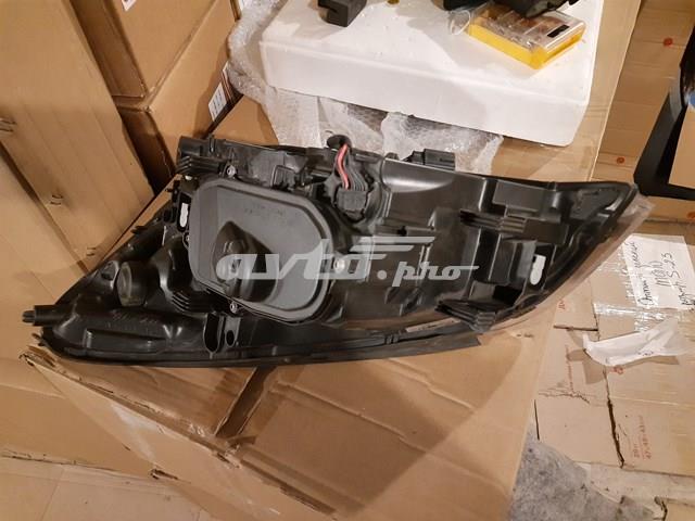 Фара правая Volvo 31299995