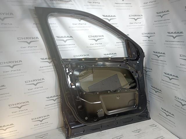 LR061283 Land Rover Водительская дверь