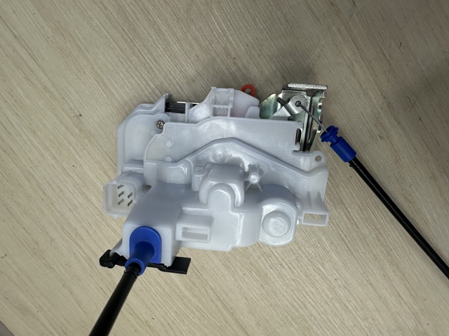  Замок водительской двери Fiat Doblo 2