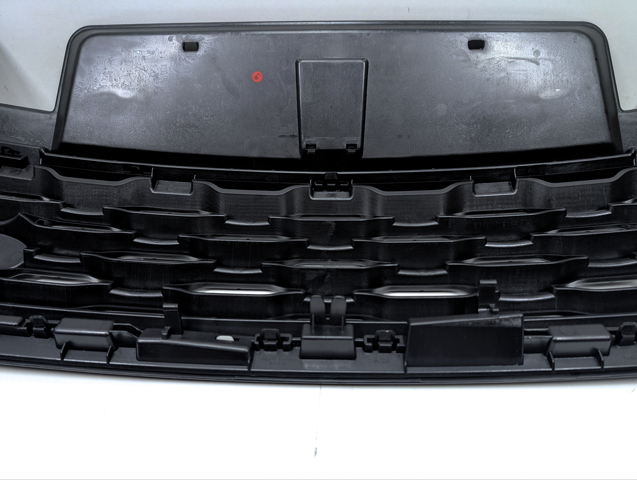 Решетка радиатора LR098747 Land Rover