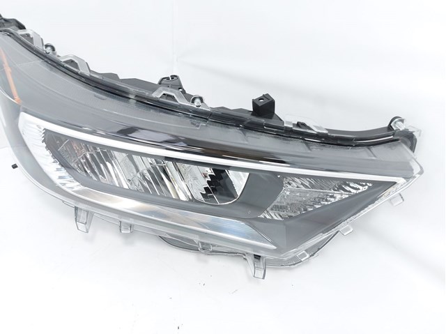 Купить ZTY111392R Signeda Фара основная правая