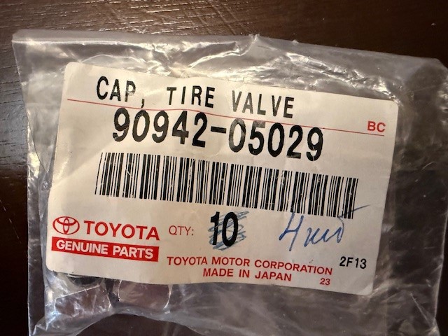Клапан контроля давления воздуха в шине TOYOTA 9094205029