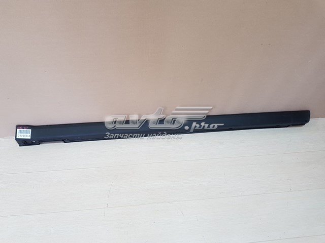 877522W000CA Hyundai/Kia Накладка наружняя (молдинг) порога, правый