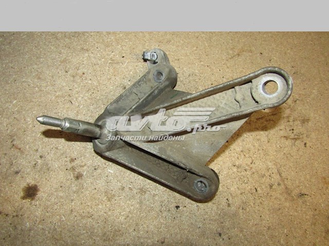 Купить 8200043084 Nissan/Infiniti Кронштейн подушки КПП