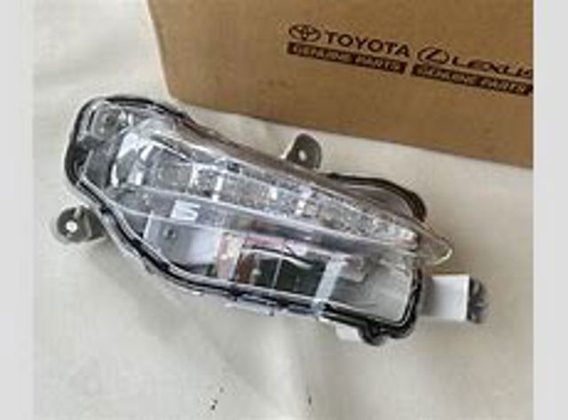 Правое крепление переднего бампера FPS FP7064932 цена, от 4.32 USD