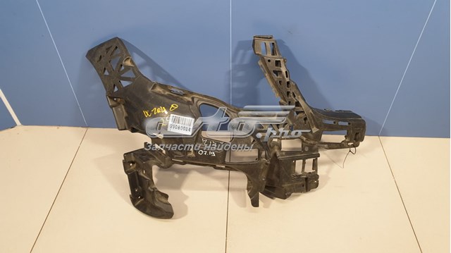 A2048855265 Mercedes Кронштейн бампера переднего