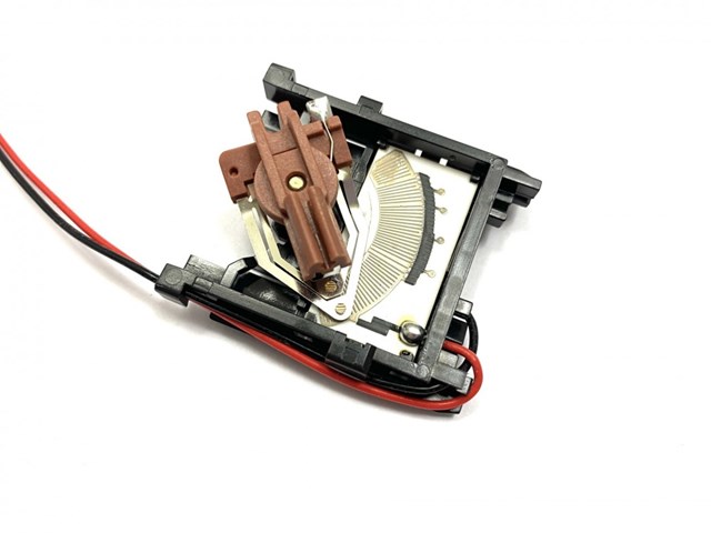 Датчик уровня топлива в бензобаке Geely Mk седан (2006 - 2025) цена, от 10.37 USD