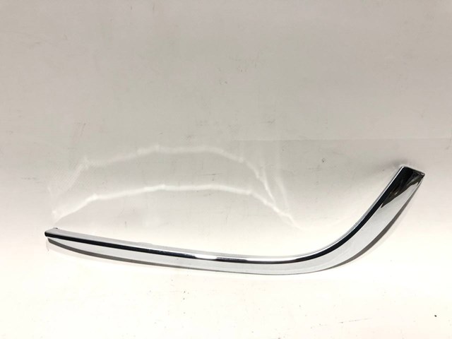 Накладка бампера переднего, правая Mazda G46L50C12 цена, от 14.58 USD