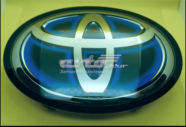 Эмблема решетки радиатора на Toyota RAV4 V 
