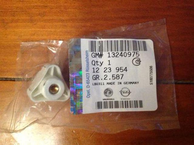 13240975 GM Tuerca de la luz trasera original y equivalente