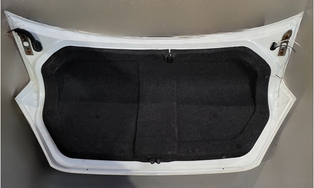 Крышка багажника на Nissan Teana J31