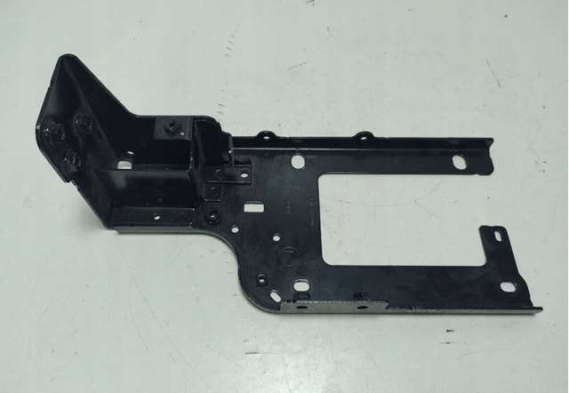  Land Rover LR117328