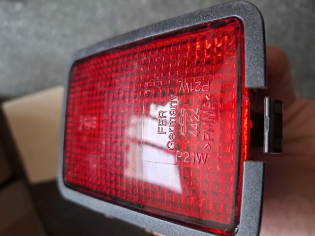 Задняя противотуманка FPS FP9558F0E цена, от 8.80 USD