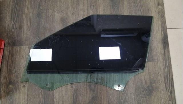 Стекло двери передней левой LR044526 Land Rover