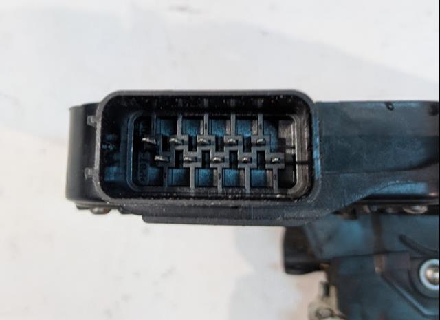 6M2AR21813CC Ford Замок двери водителя