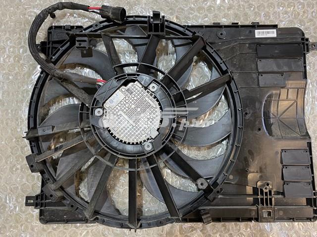 Купить LR144532 Land Rover Рамка радиатора охлаждения