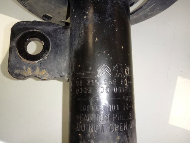 Амортизаторы передние Opel 9821596680