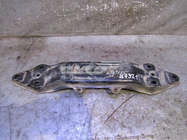 Балка крепления коробки передач 41011AG010 Subaru