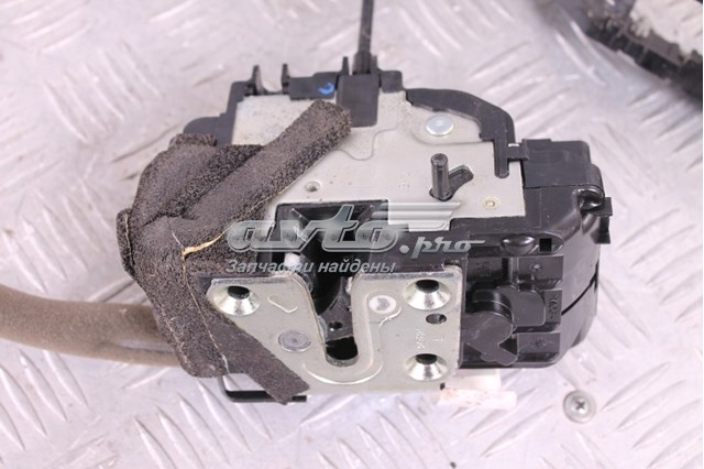 Замок задней двери, левой Nissan/Infiniti 825015NA0A цена, от 21.19 USD