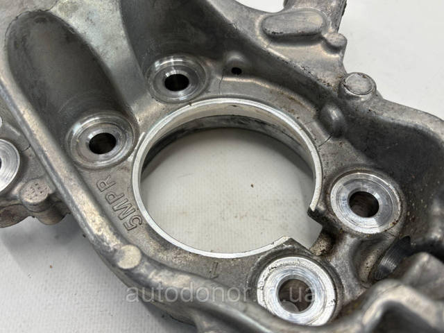 Цапфа (поворотный кулак) передний правый Nissan/Infiniti 400145MR0B цена, от 316.73 USD