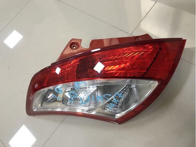 3560468L00 Suzuki Задний левый стоп