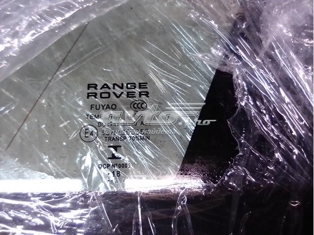 Купить LR044115 Land Rover Стекло кузова (багажного отсека) правое