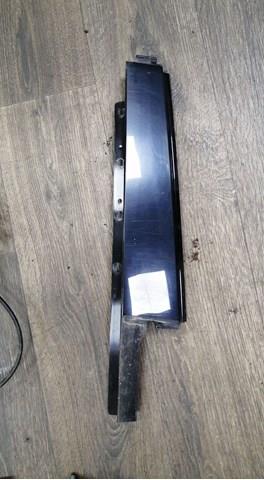 Накладка двери задней правой вертикальная Land Rover LR050771 цена, от 16.95 USD