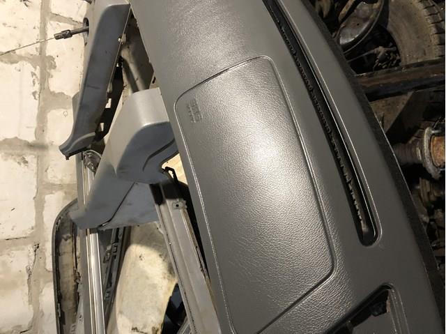  2106800687 Mercedes