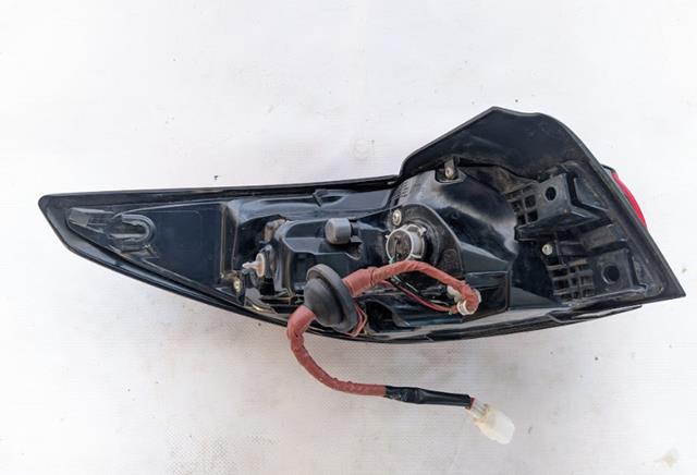 Купить KB8M51150F Mazda Фонарь задний правый, внешний