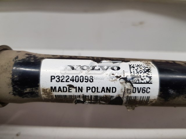 Левая полуось Volvo 32240098